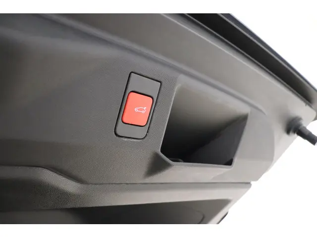 Peugeot e-5008 GT Avantage 73 kWh 2025 Elektrisch 16