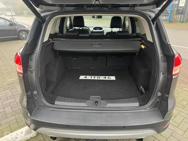 Ford Kuga 1.6 Titanium 2014 Benzine 11