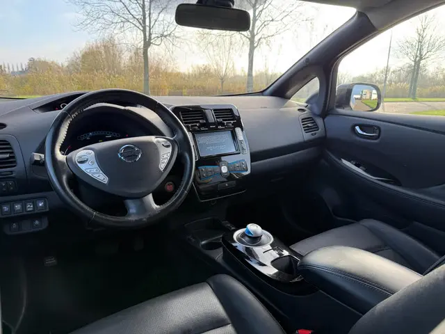 Nissan Leaf Base 24 kWh 2013 Elektrisch 5