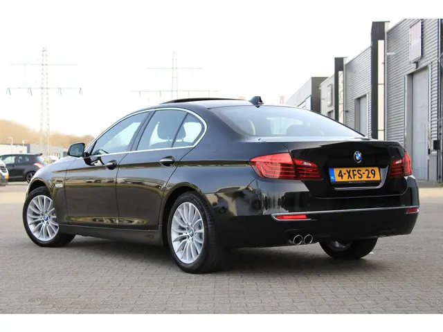 BMW 5 Serie 520i Executive 2014 Benzine 5