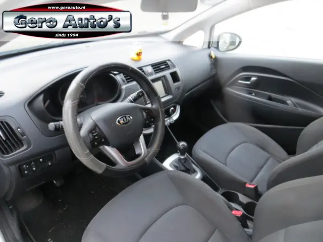 Kia Rio 1.2 CVVT Plus Pack 2013 Benzine 2