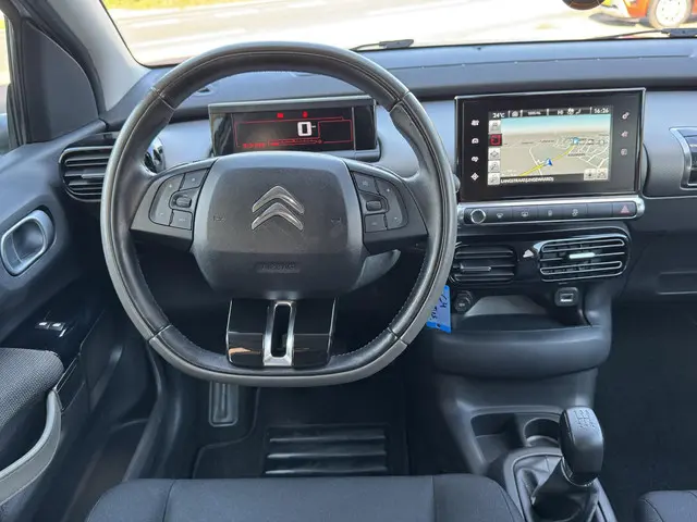 Citroën C4 Cactus 1.2 PureTech Shine 2015 Benzine 23
