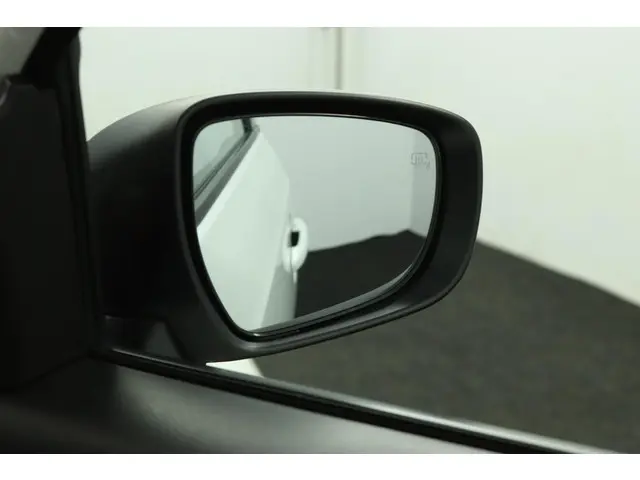 Suzuki Ignis 1.2 Stijl Smart Hybrid 2017 Benzine 42