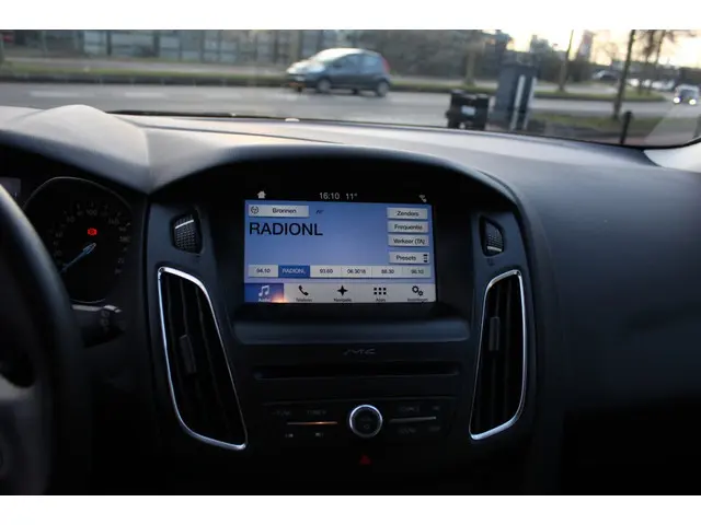 Ford Focus Wagon 1.0 Lease Edition 2017 Benzine 13