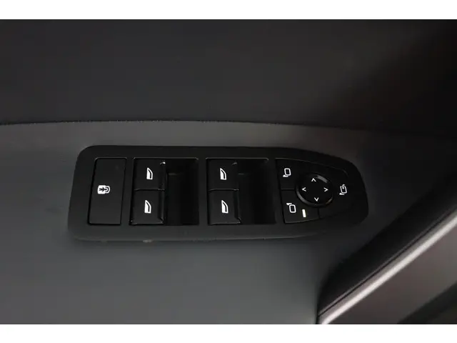 BMW iX xDrive45 2026 Elektrisch 21