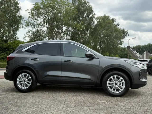 Ford Kuga 2.5 PHEV Titanium 2025 Hybride Benzine 4