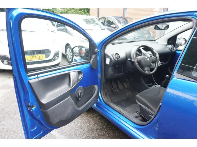 Toyota Aygo 1.0 VVT-i Access 2014 Benzine 20