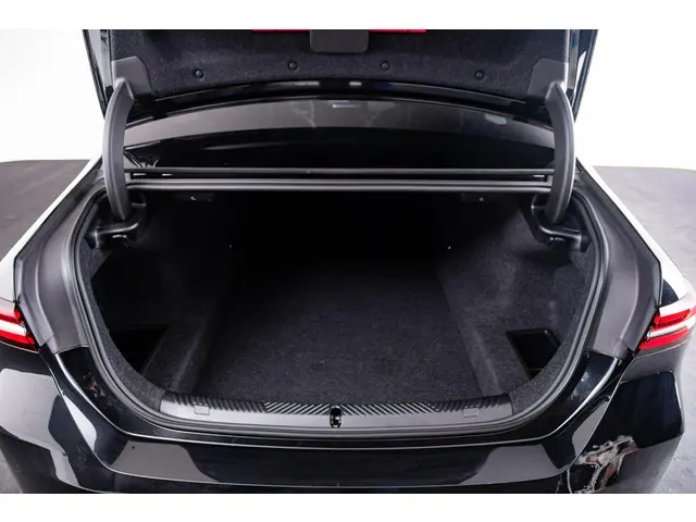 BMW 5 Serie 530e 2025 Hybride Benzine 47