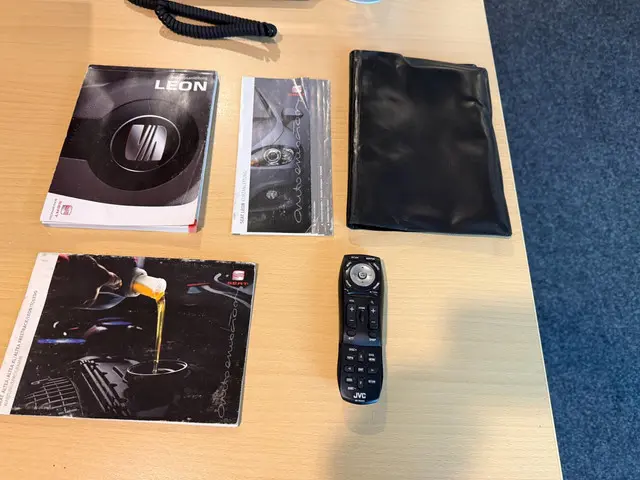 BMW X2 SDrive18i Executive 2022 Benzine 23