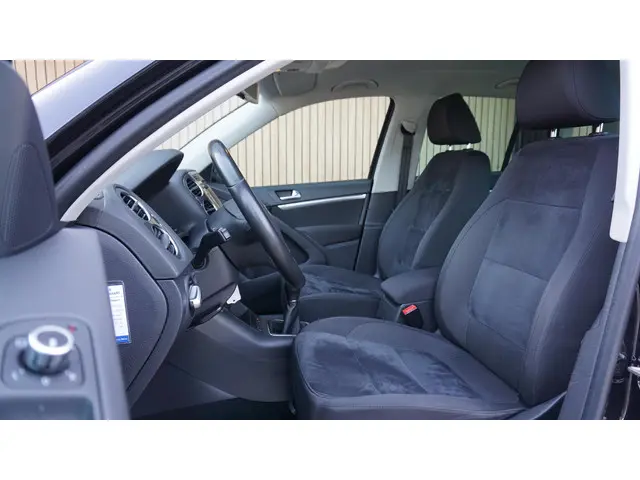 Volkswagen Tiguan 1.4 TSI 122pk Sport&Style 2012 Benzine 8