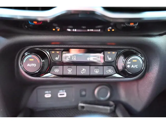 Nissan Juke 1.0 DIG-T Tekna 2025 Benzine 23