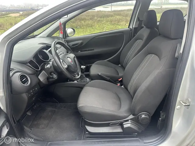 Fiat Punto 1.3 JTD Active ZEER MOOI! 2015 Diesel 12