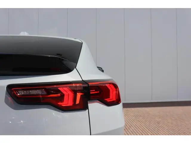 BMW X2 sDrive20i 2025 Benzine 8