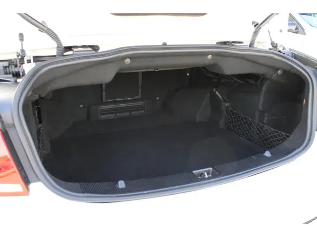 Mercedes-Benz E-Klasse Cabrio 400 AMG 2014 Benzine 23