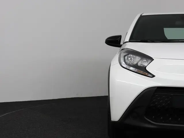 Toyota Aygo X 1.0 VVT-i S-CVT Play 2025 Benzine 34