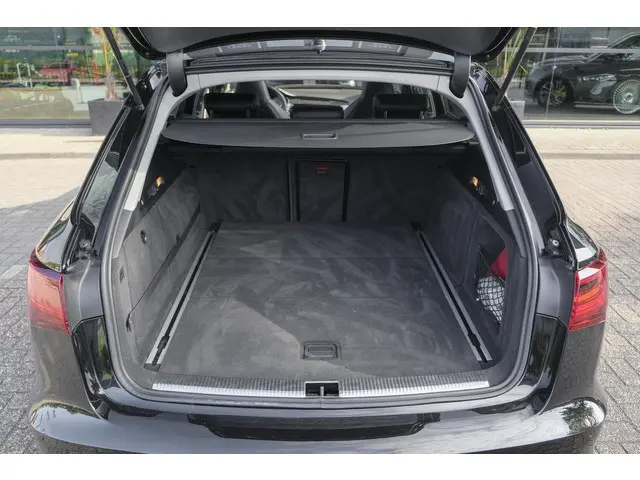 Audi S6 Avant 4.0 TFSI V8 450pk 2015 Benzine 21