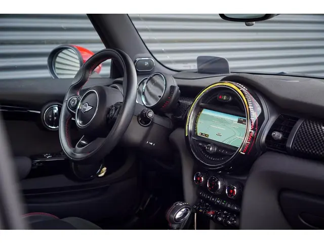 MINI Cooper Mini 2.0 John Works 2015 Benzine 25
