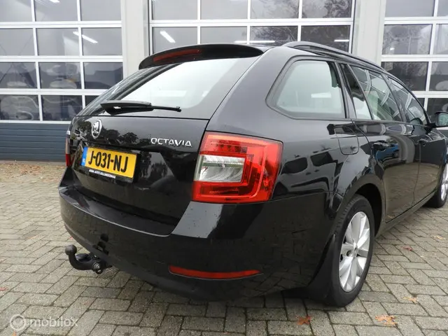 Škoda Octavia Combi 1.5 TSI Business 150 PK 2019 Benzine 7
