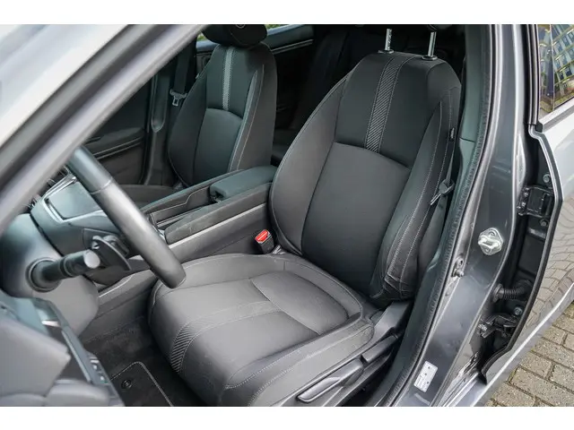 Honda Civic 1.0i VTEC ELEGANCE TURBO 2017 Benzine 8