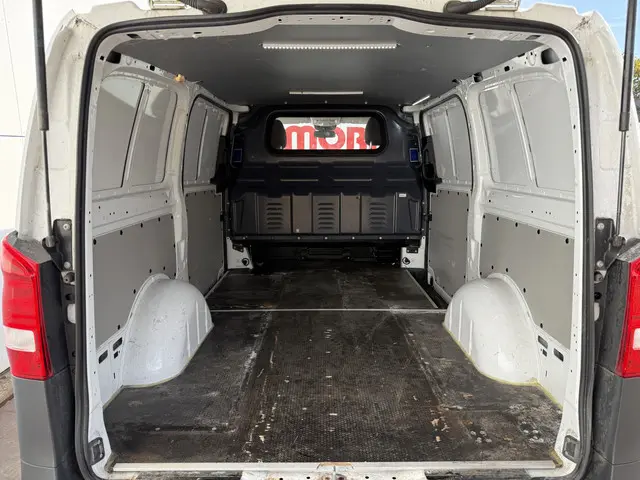 Mercedes-Benz Vito 114 2.1 CDI 2020 Diesel 13