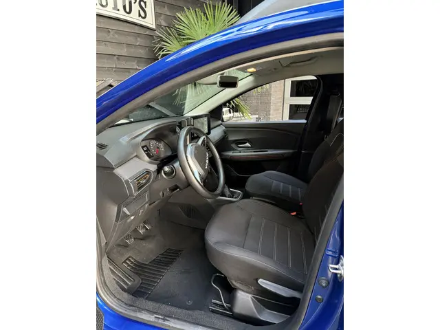 Dacia Sandero Stepway 1.0 TCe 90 Comfort 2023 Benzine 6