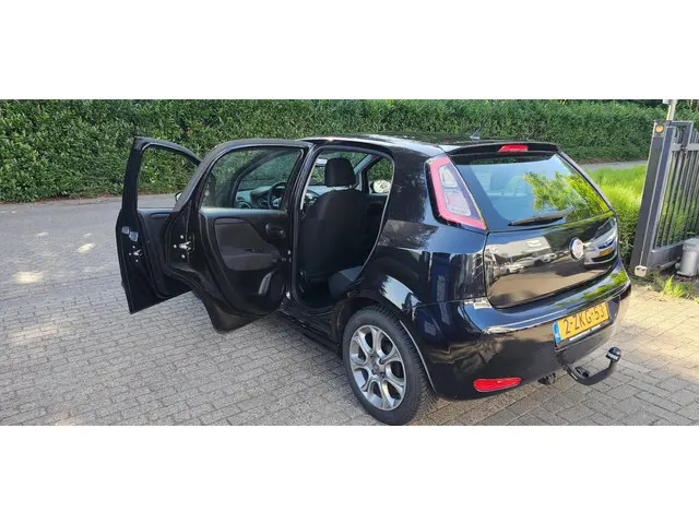 Fiat Punto Evo 0.9 TwinAir Street 2015 Benzine 24