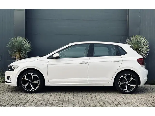 Volkswagen Polo 1.0 TSI Beats 2018 Benzine 24