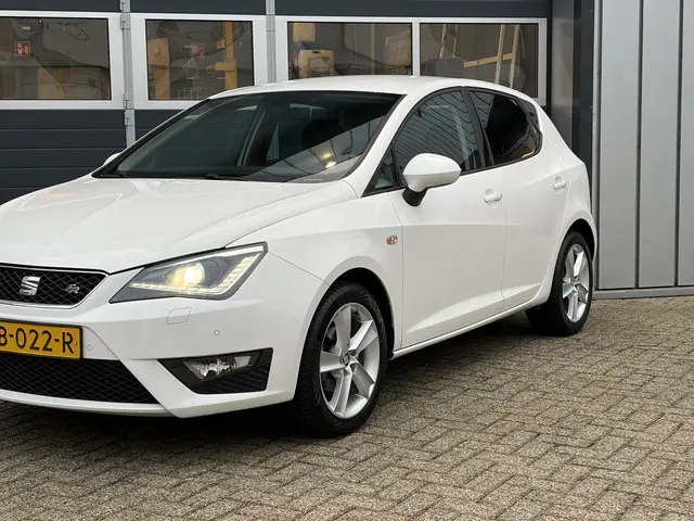 SEAT Ibiza 1.0 EcoTSI FR Connect 2016 Benzine 4