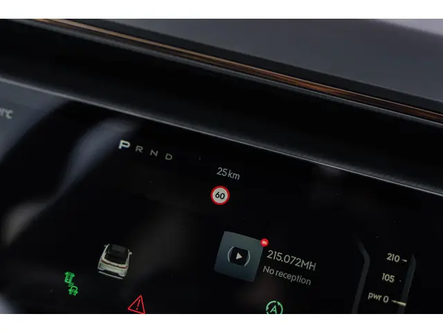 Lynk & Co 08 1.5 More 2025 Hybride Benzine 46