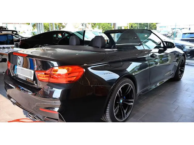 BMW M4 4-serie Cabrio 2015 Benzine 3