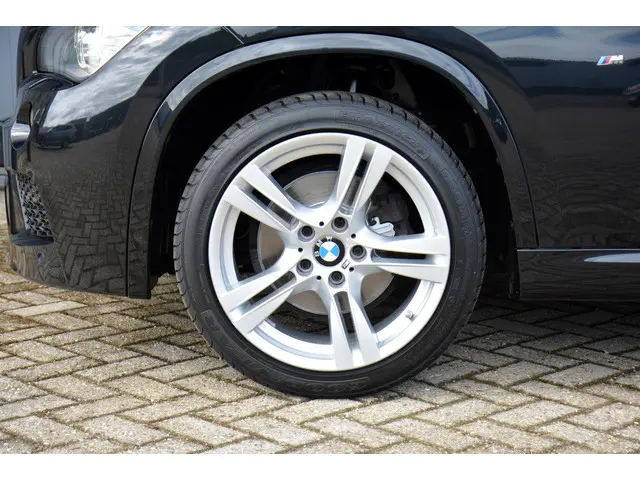 BMW X1 XDrive20i M Sport High Executive 2015 Benzine 28