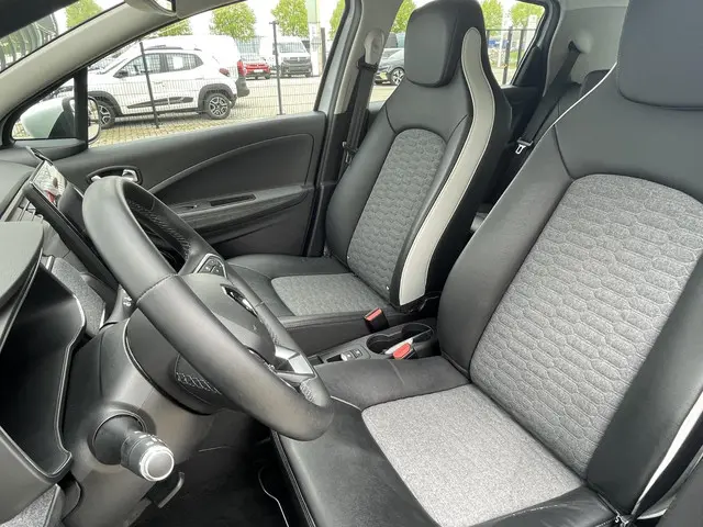 Renault ZOE R135 Intens 52 kWh 2021 Elektrisch 12