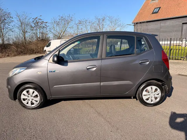 Hyundai i10 1.0 i-Drive Cool Airco Leer Cv 2013 Benzine 2