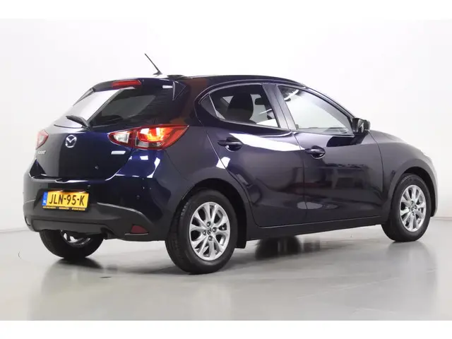 Mazda 2 2