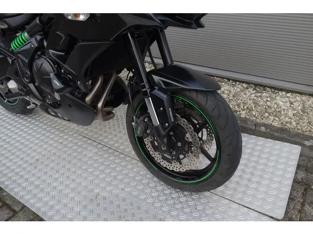 Kawasaki Versys 650 ABS 2017 Benzine 6