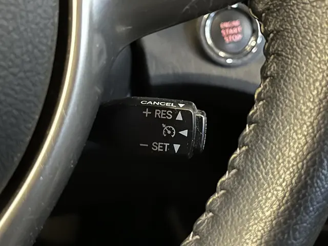 Toyota Yaris 1.3 VVT-i Dynamic 2014 Benzine 16