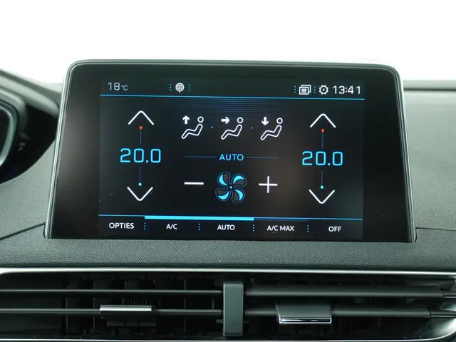 Peugeot 3008 1.6 e-THP GT Line 2018 Benzine 20