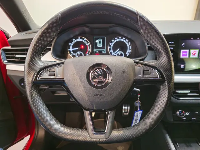 Škoda Kamiq 1.0 TSI Sport Business 2020 Benzine 12