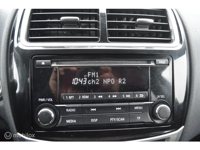 Mitsubishi ASX 1.6 Cleartec Invite+ 2014 Benzine 16