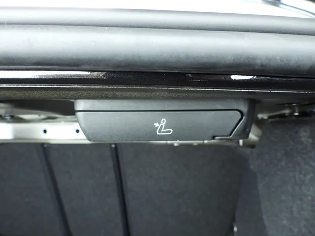 BMW 4 Serie Coupe 420i 2024 Benzine 17