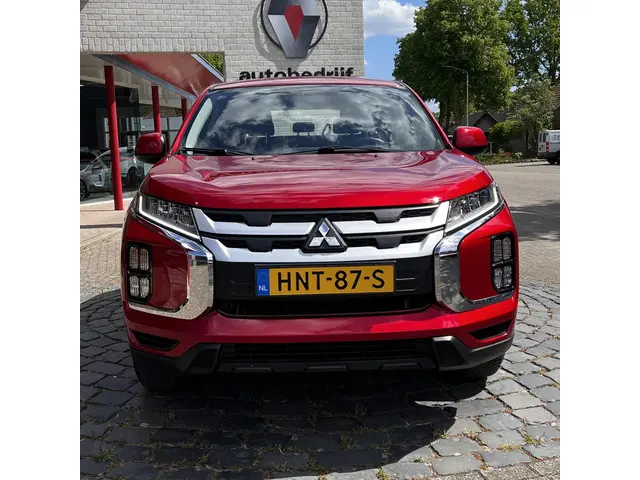 Mitsubishi ASX 2.0 Pure 2020 Benzine 24