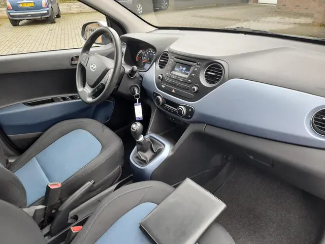 Hyundai i10 1.0i i-Motion Comfort 2016 Benzine 10