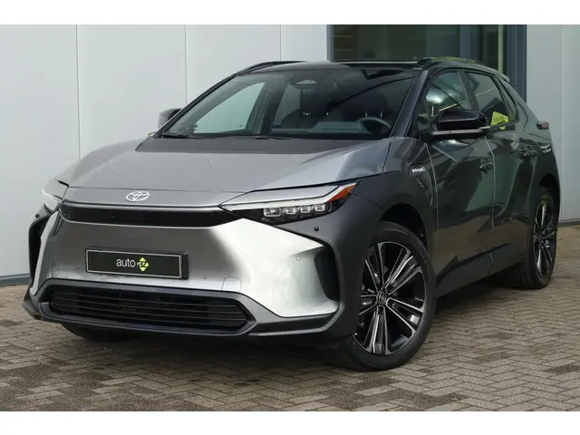 Toyota bZ4X Premium 71 kWh 2023 Elektrisch 42