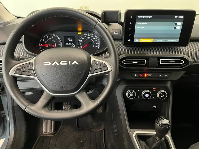 Dacia Jogger 1.0 TCe 110 Extreme 7p. 2023 Benzine 33