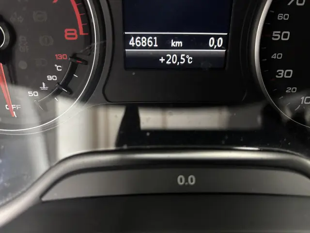 Audi Q2 35 TFSI Edition one 2022 Benzine 10