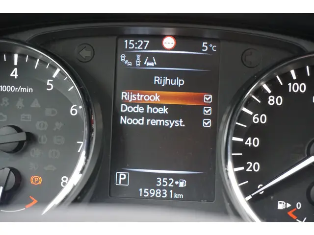 Nissan QASHQAI 1.2 Tekna 2015 Benzine 43