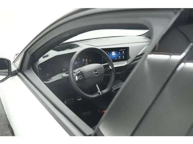 Opel Astra 2