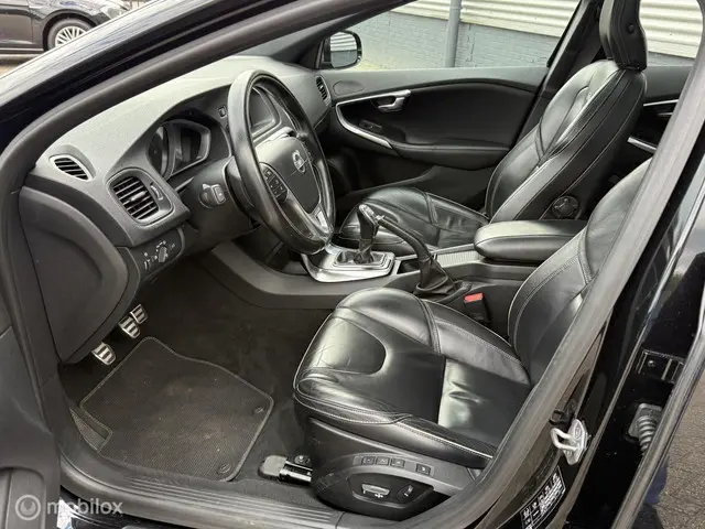 Volvo V40 1.6 D2 R-Design EXPORTPRIJS 2013 Diesel 8