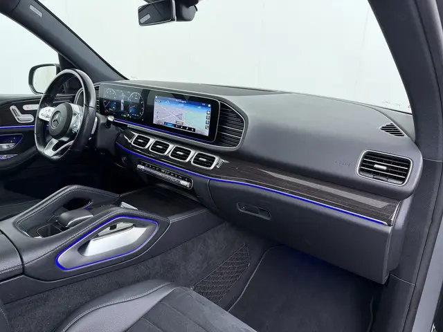 Mercedes-Benz GLE 450 4MATIC AMG line 2020 Benzine 39