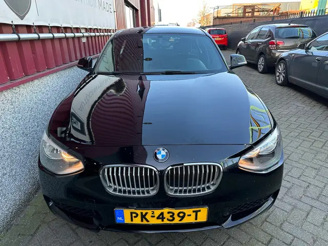 BMW 1 Serie 116i // Engine smokes // Motor rookt // 2012 Benzine 4